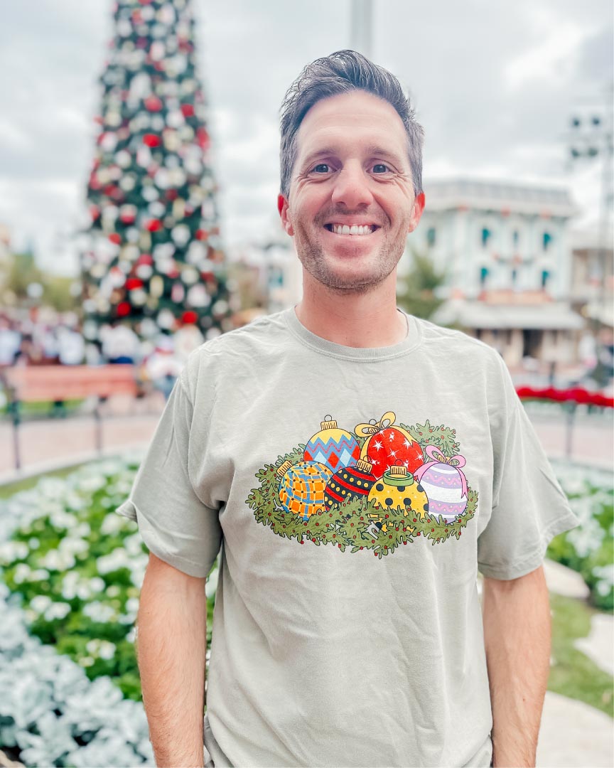Decoration Sensation Tee