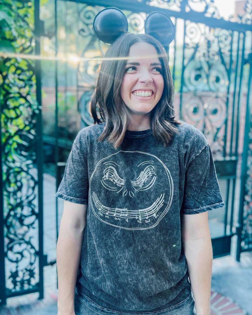 Skellington Tee